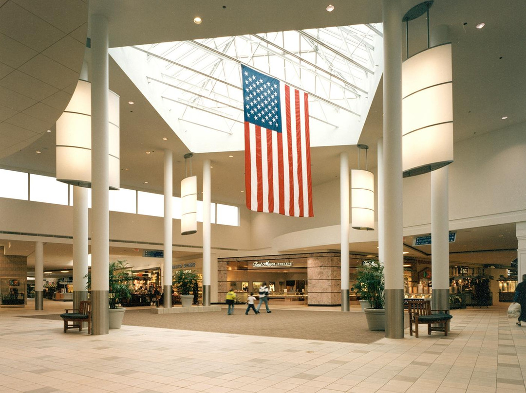 Meridian Mall景点图片