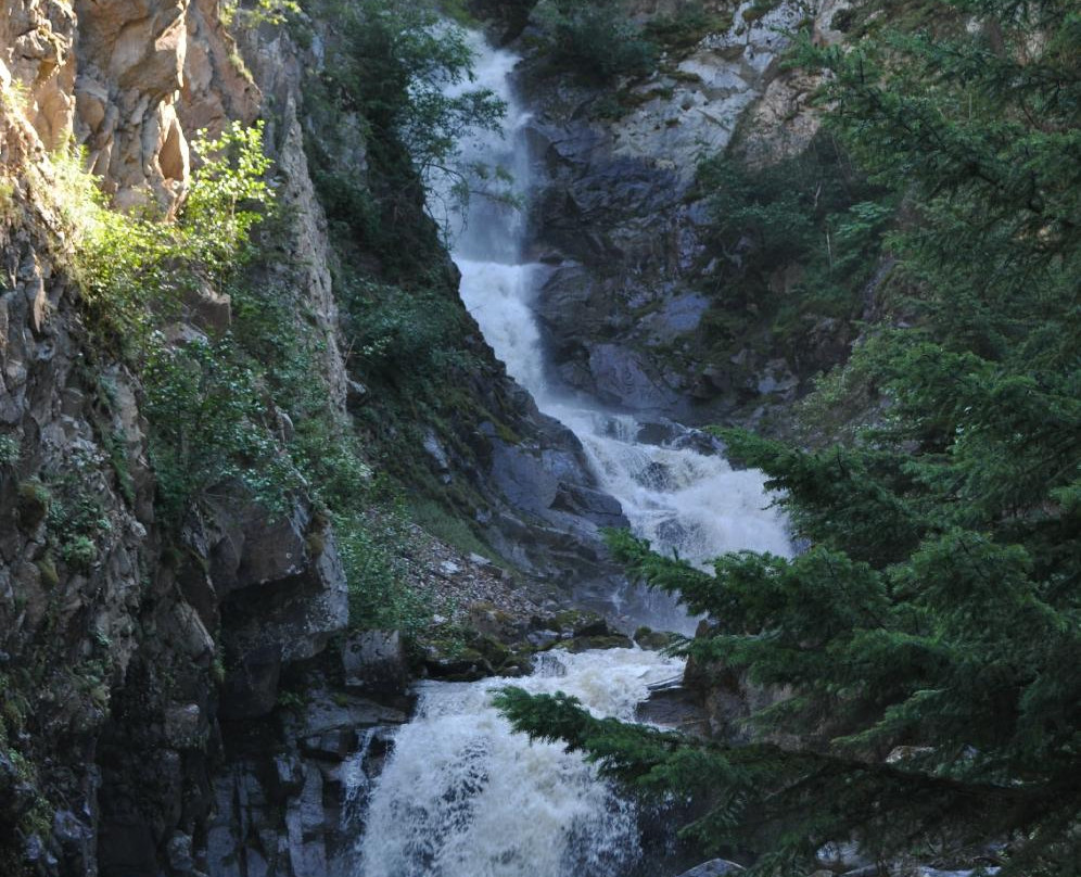 Lower Reid Falls-史凯威必去景点
