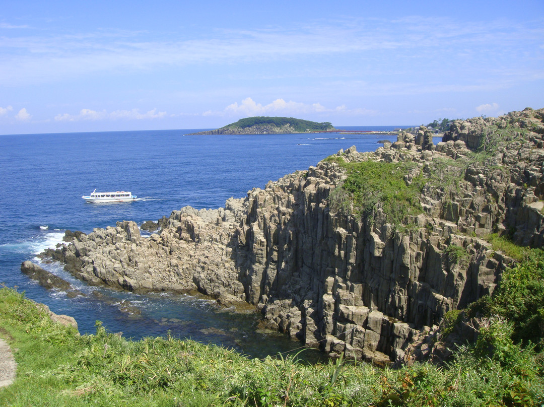 Tojimbo Cliff景点图片