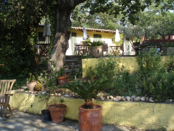 Le Mazet de la Gardy-浴室