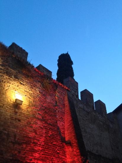 Castello di Spezzano-菲奥拉诺莫德内塞必去景点