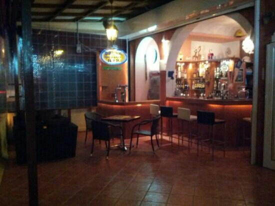 Drunk Moon Bar-提斯里菲必去景点