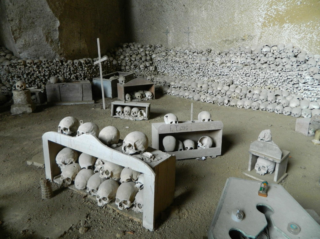 Cimitero delle Fontanelle-那不勒斯必去景点