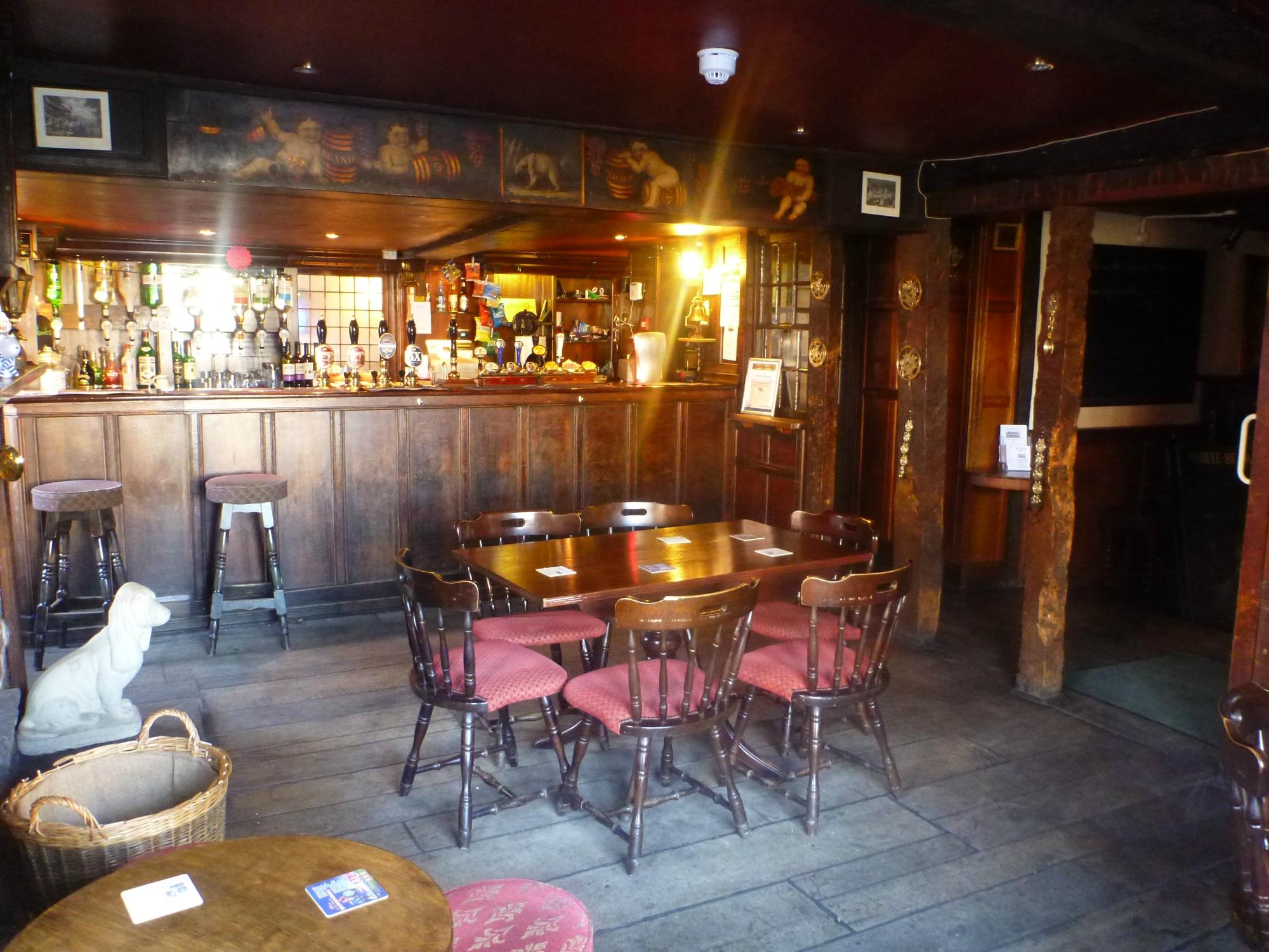 The White Bear-客卧