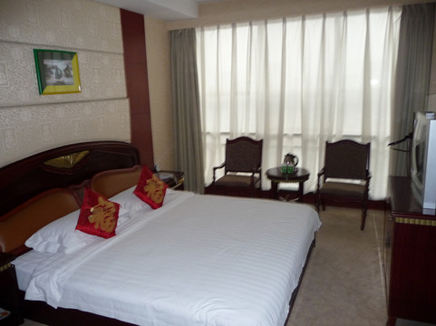 世纪花园酒店主图