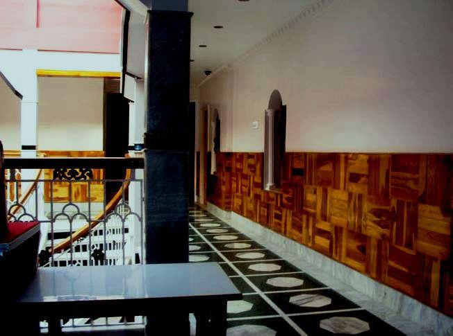 Manohar Inn Hotel