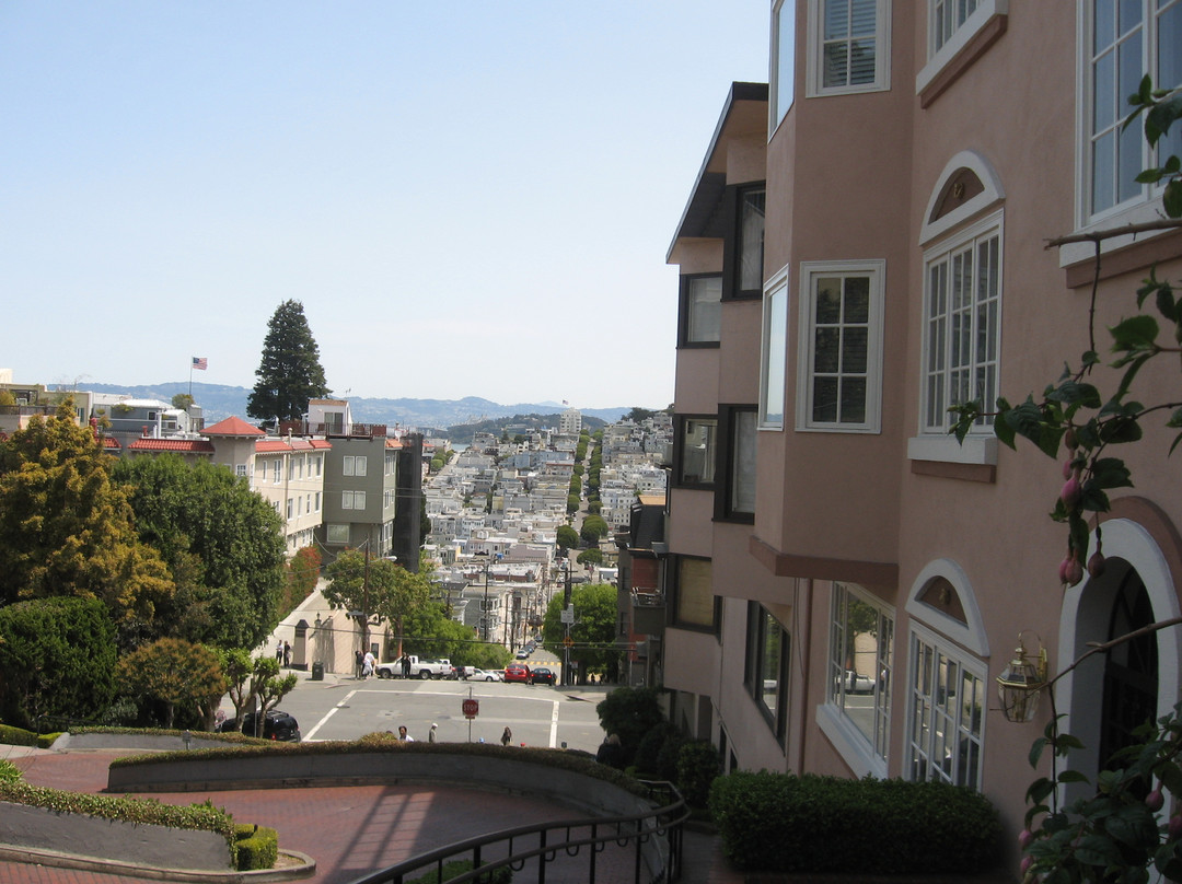 九曲花街-旧金山必去景点