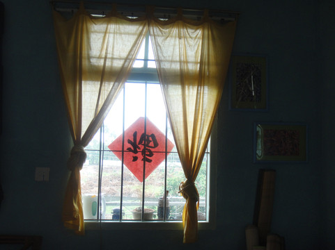 东南西北客栈主图