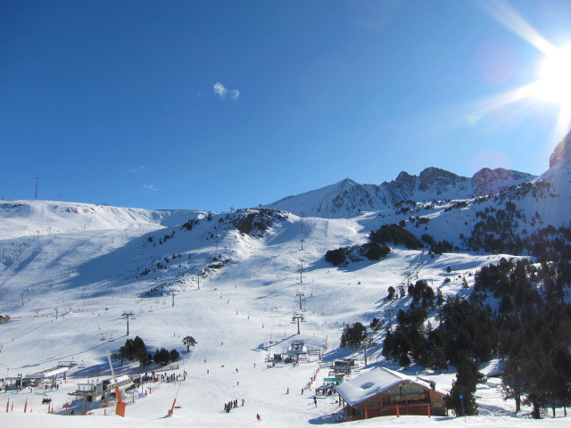 格兰德瓦利拉滑雪场-莱斯埃斯卡迪斯必去景点