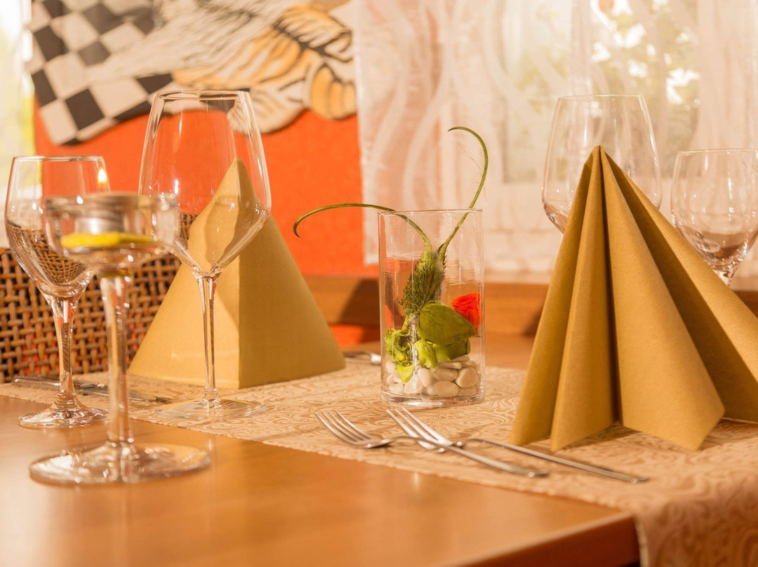 Bollingen餐馆和美食-Restaurant Kreuz