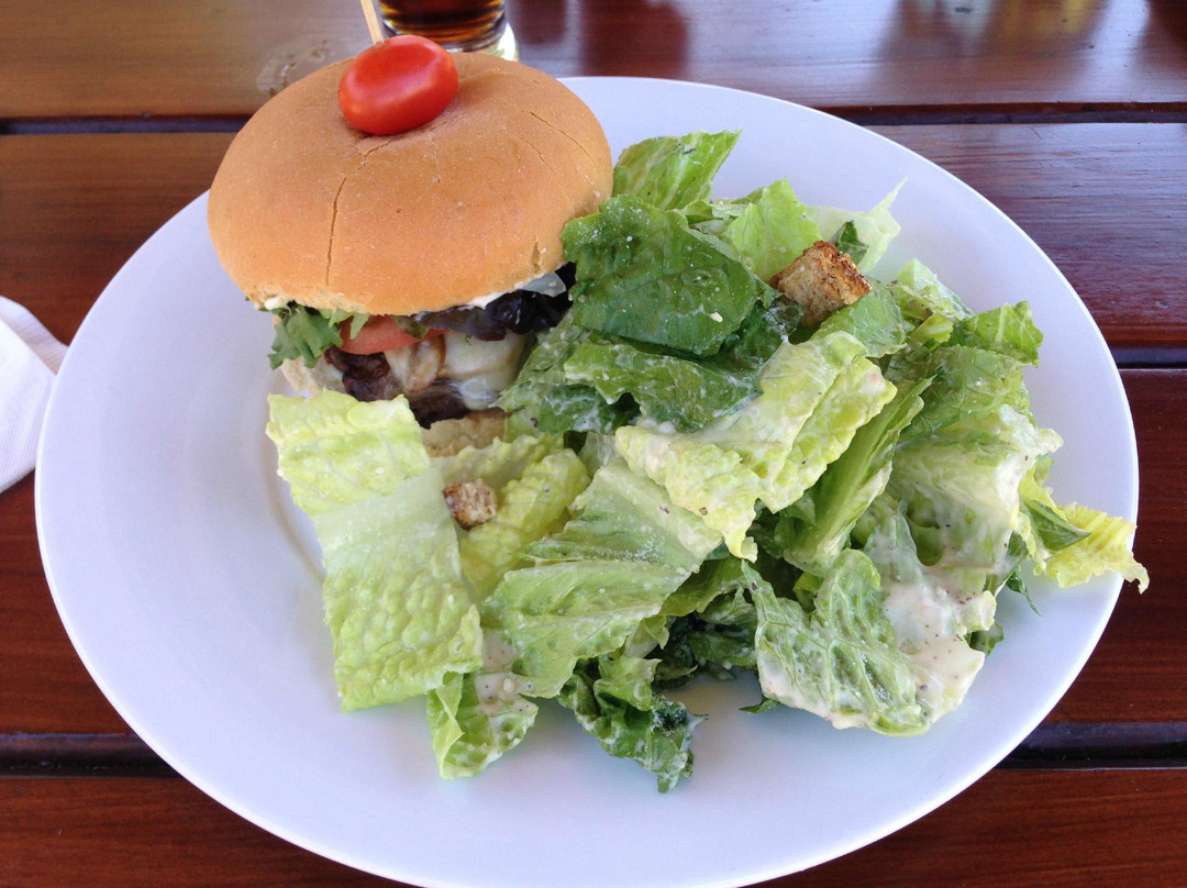 Beazer餐馆和美食-Waterton Lakes Golf Course