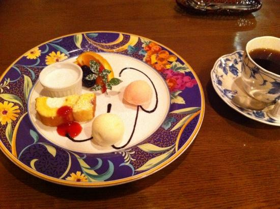 シャーロックホームズ町田金井店