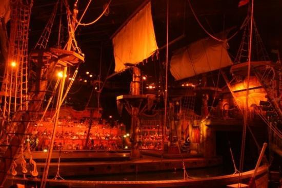 Pirates Dinner Adventure-普安那公园必去景点