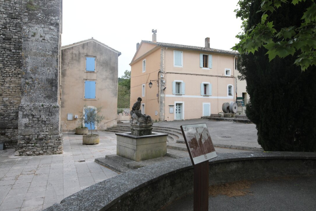Statue de Saint-Véran景点图片