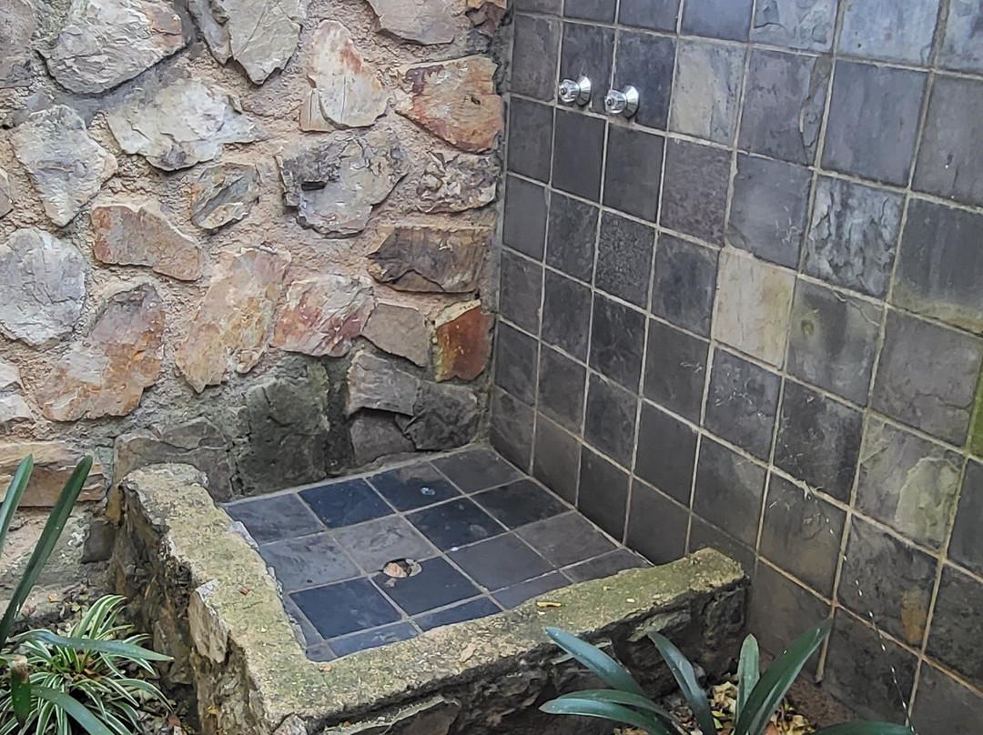 米斯泰山乡村酒店主图