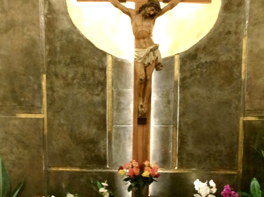 Eglise Saint Julien-梅林必去景点