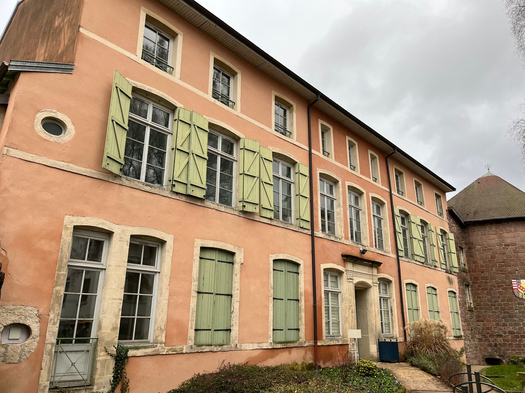 Quartier du Chapitre-埃皮纳勒必去景点