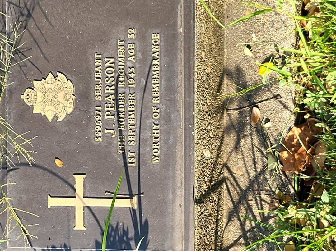 Chong Kai War Cemetery景点图片