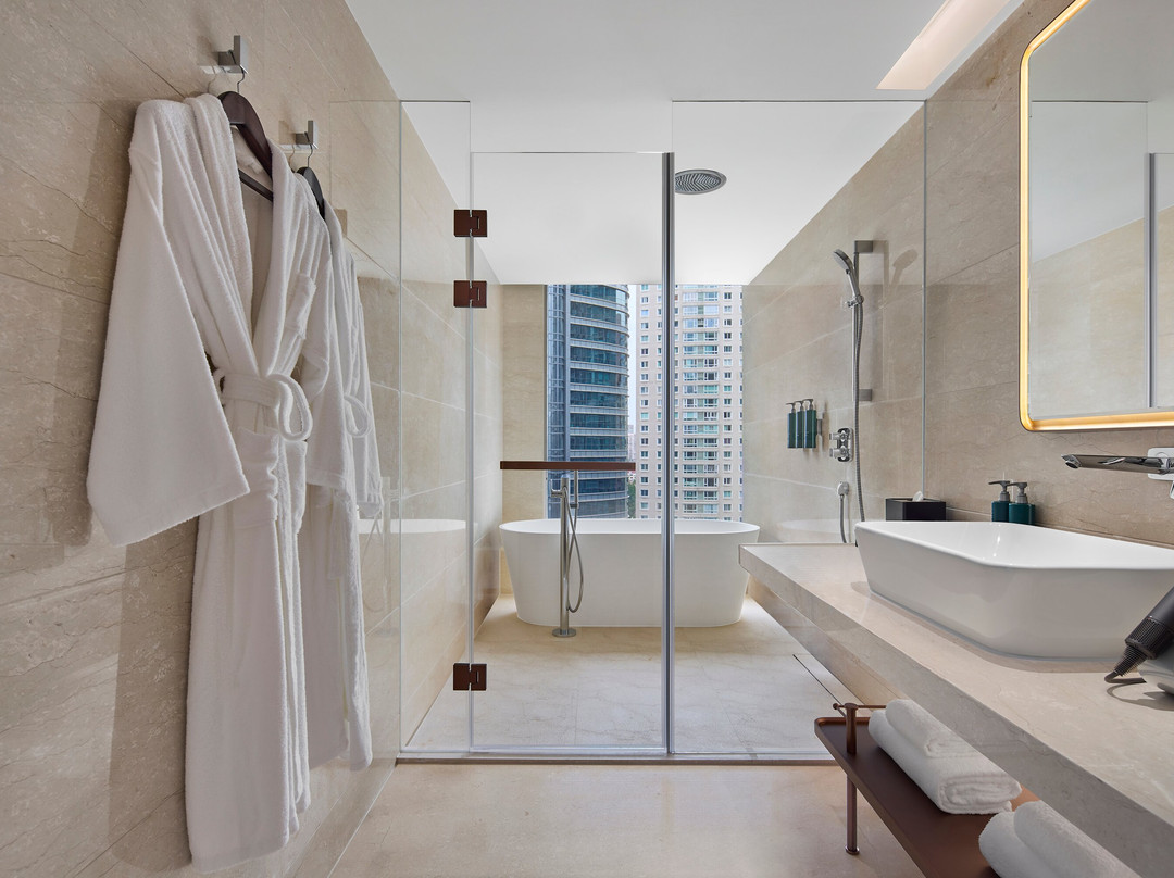 上海城中希尔顿酒店主图