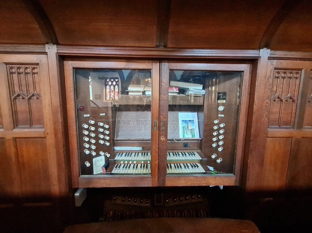 Holy Trinity Church景点图片