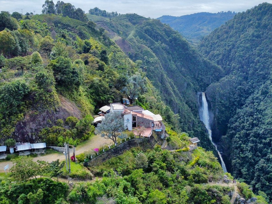 Isnos酒店住宿-EcoHotel Bordones