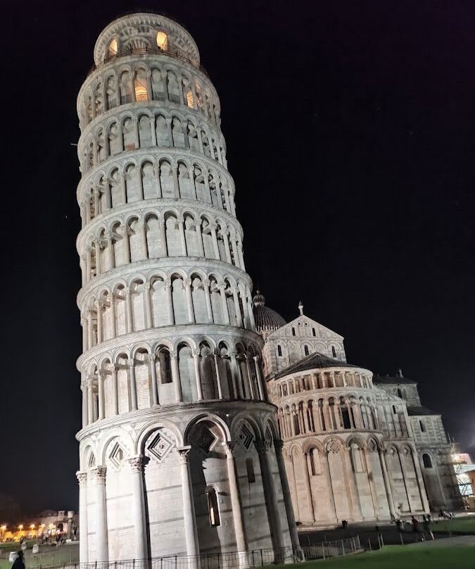 Angelo Caduto-比萨必去景点