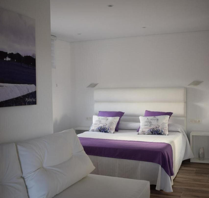 Hotel Restaurante Racha主图