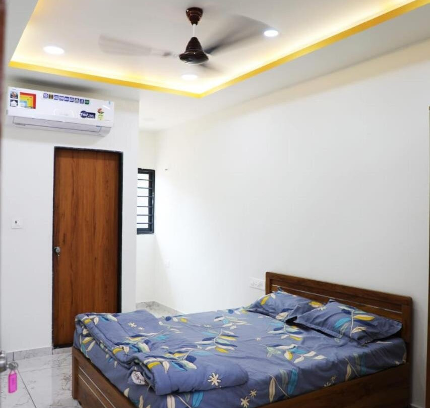 K K Luxurious Home Stay