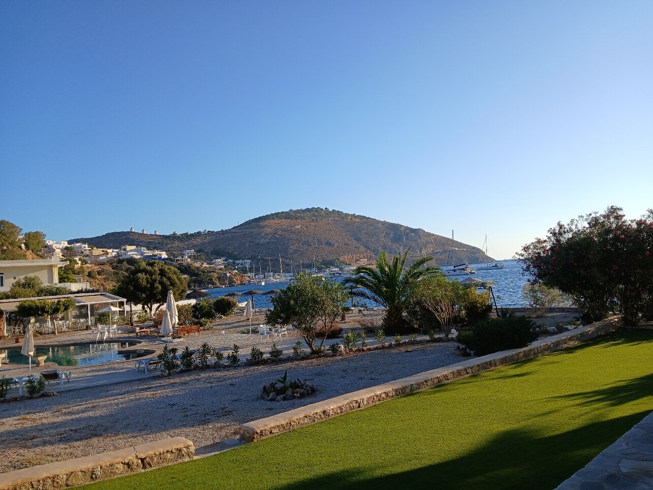 Tony's Beach Hotel-官方