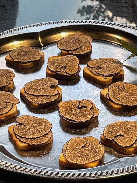Truffle Hunting at Les Pastras景点图片