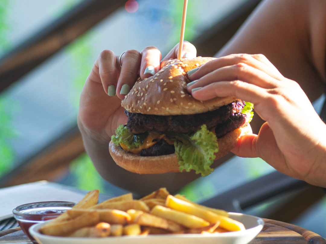 Azafran Persian Grill And Smash Burgers