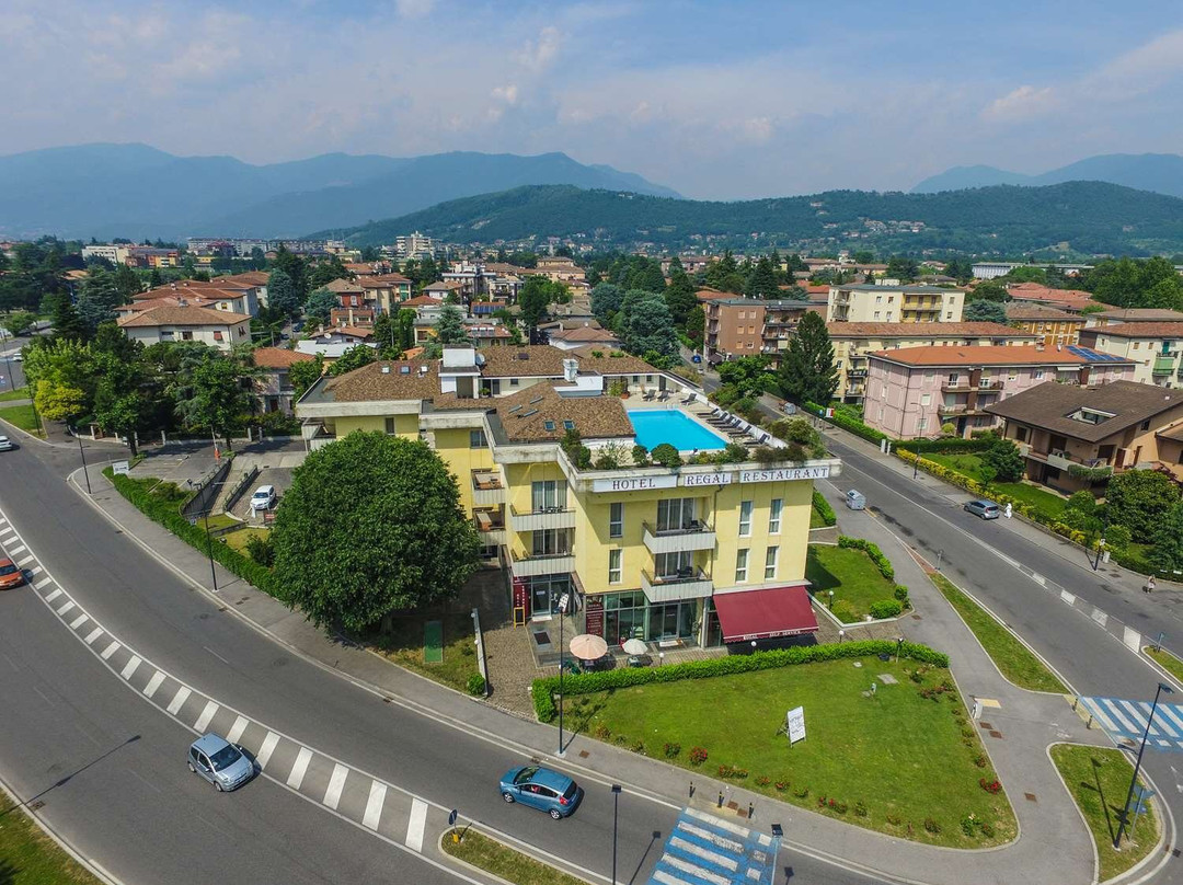 Regal Hotel and Apartments