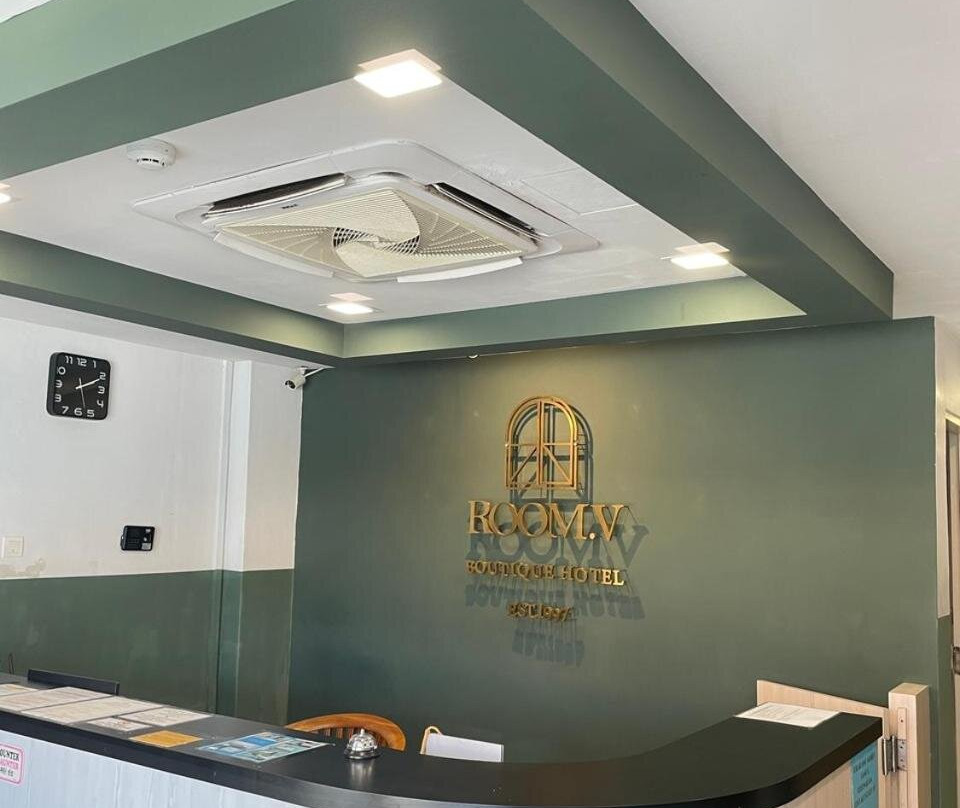 Room V @ Jalan Megat