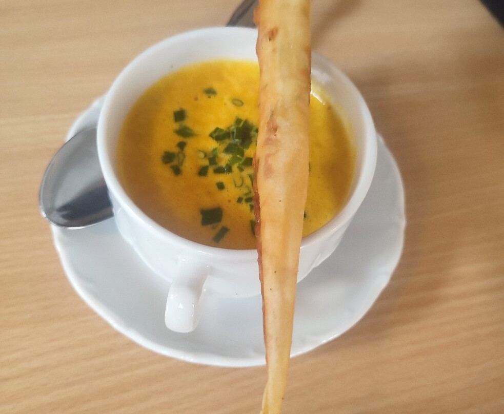 阿德勒餐厅酒店主图