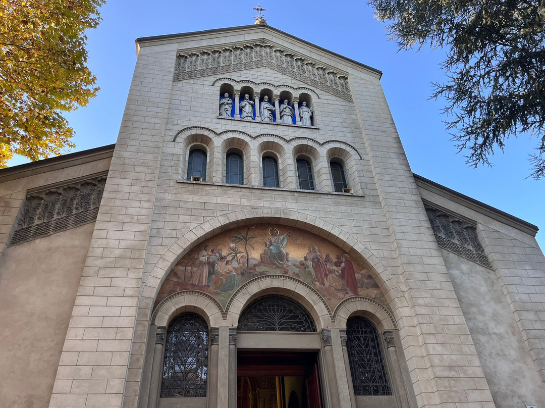 Chiesa del Redentore-切尔诺比奥必去景点