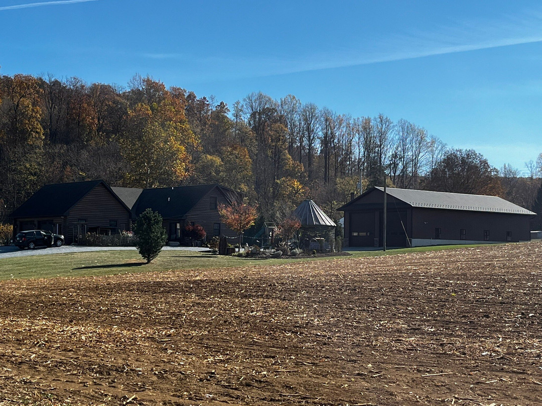 Iron Stone Acres Farm Bed and Breakfast主图