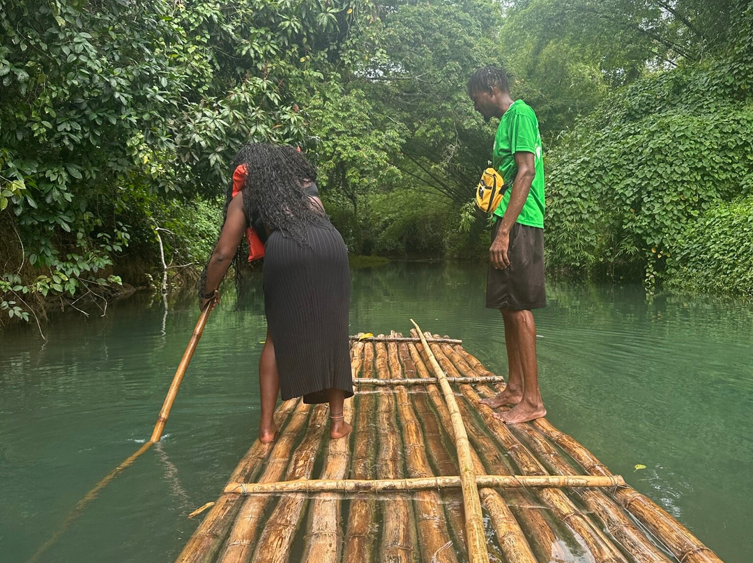 Akeemyvibetours-蒙特戈贝必去景点
