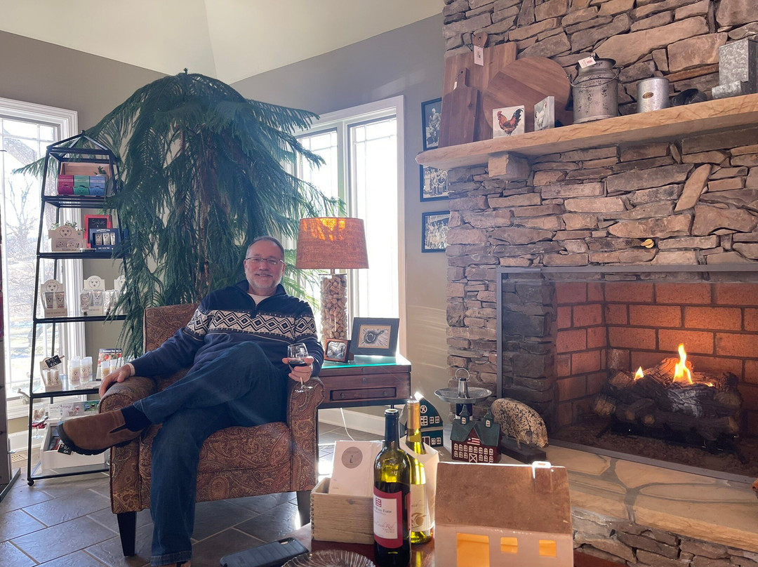 West Wind Farm Vineyard & Winery-Max Meadows必去景点