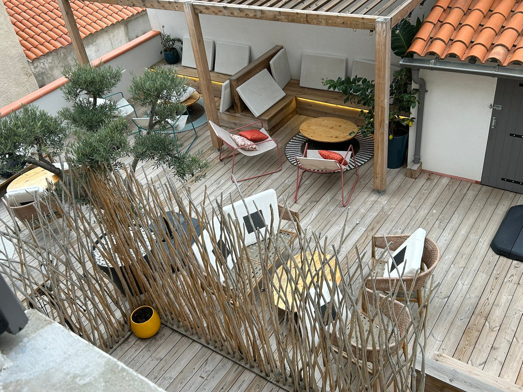 Intense Boutik Hôtel主图