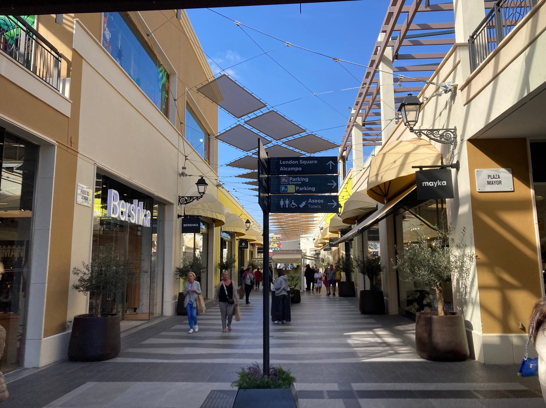 Zenia Boulevard-奥里韦拉必去景点