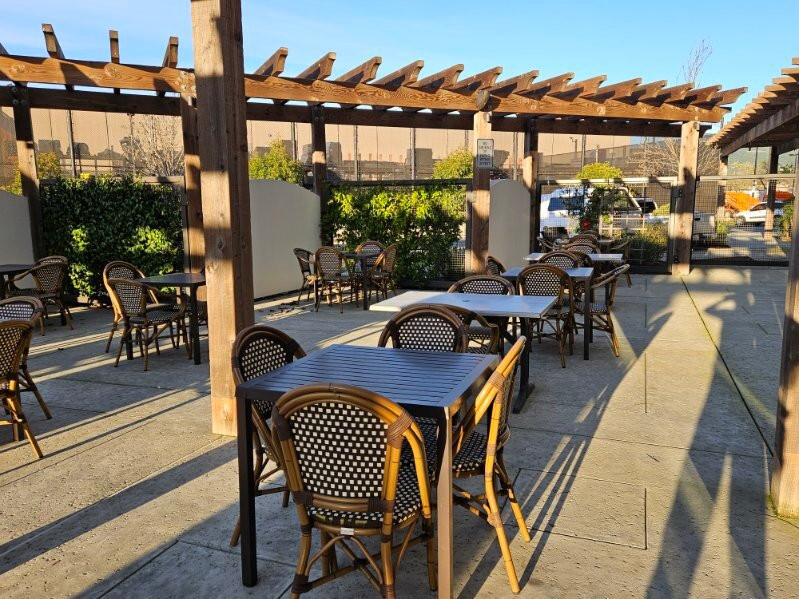 Oxford Suites Sonoma County - Rohnert Park主图