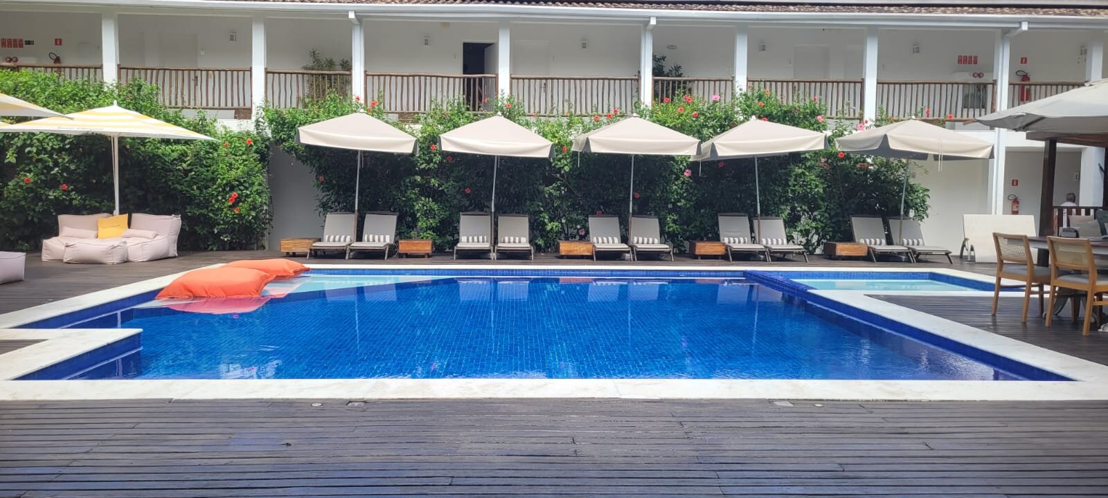 Hotel Maui Maresias-泳池