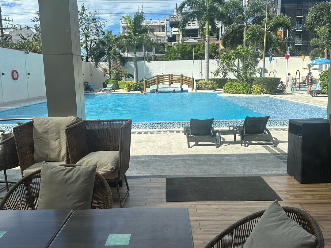 The Excelsior Hotel主图