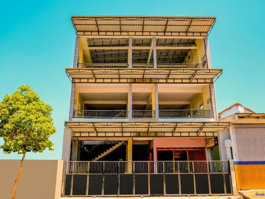 SPOT ON 1759 Family Residence