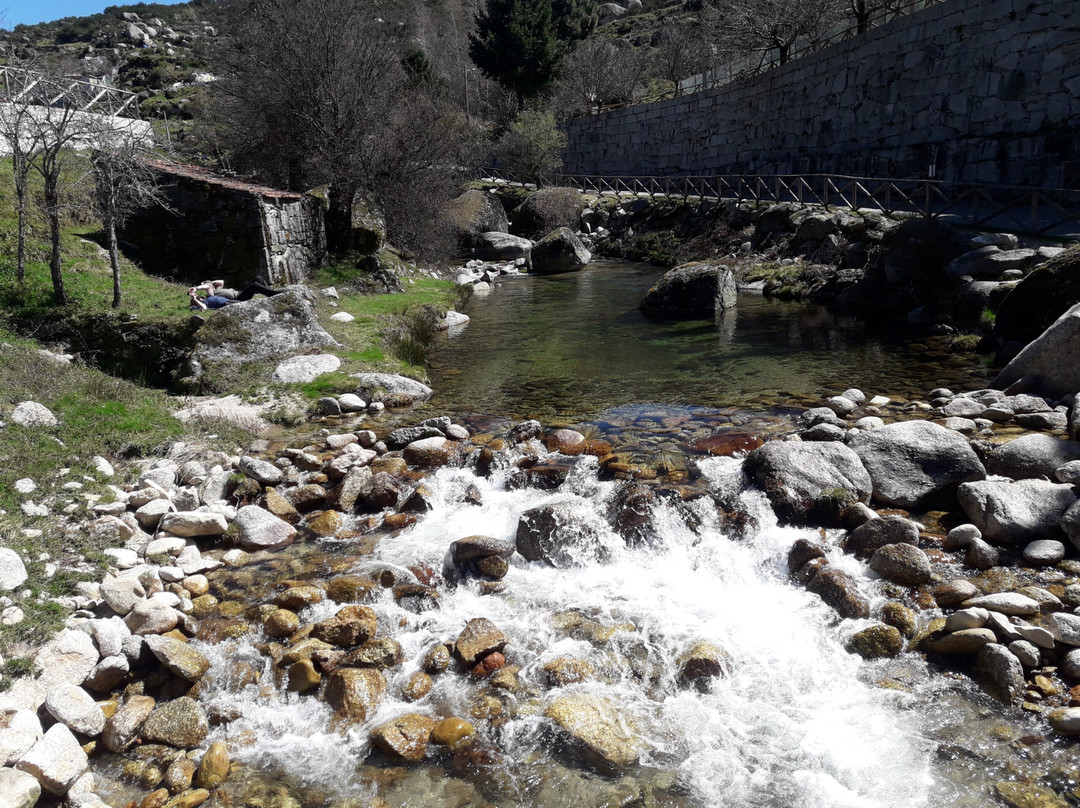 Praia fluvial de Sabugueiro-萨布盖罗必去景点