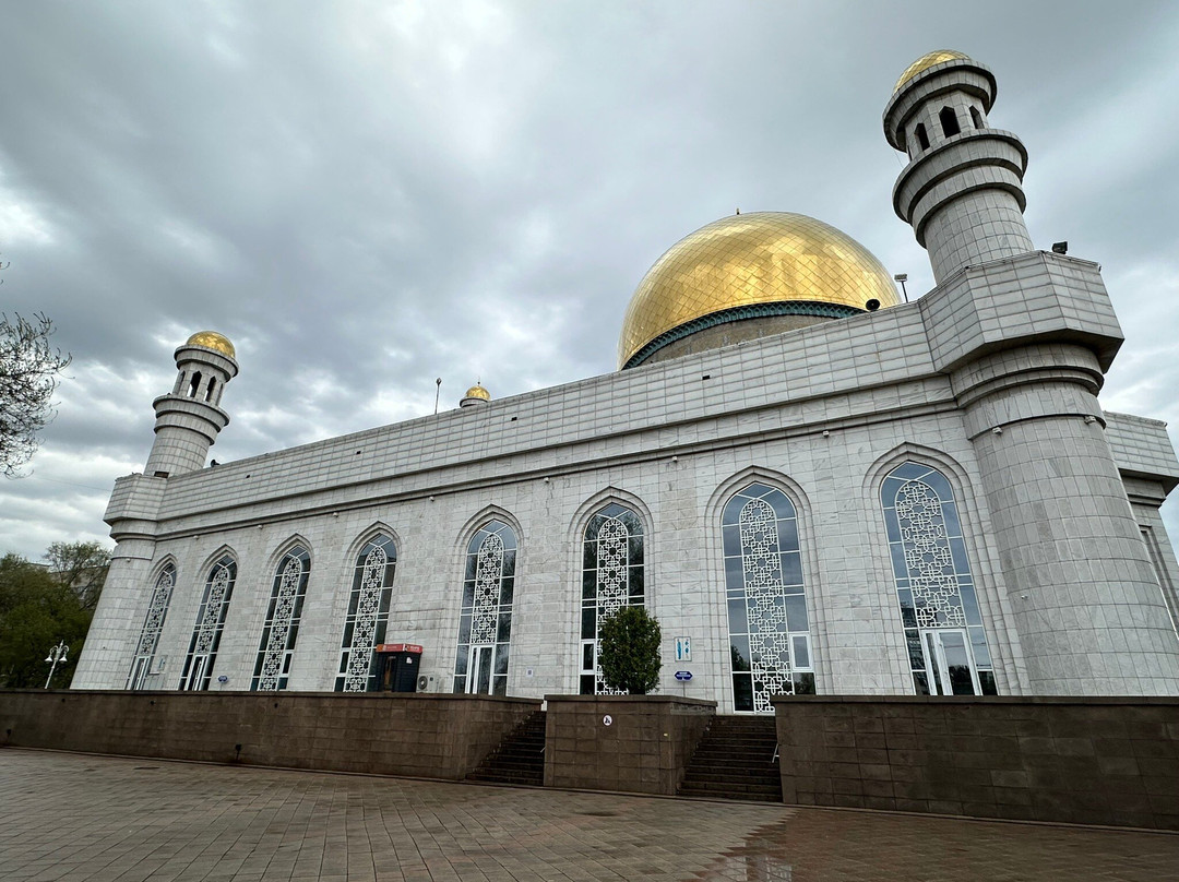 The Central Mosque of Almaty-阿拉木图必去景点