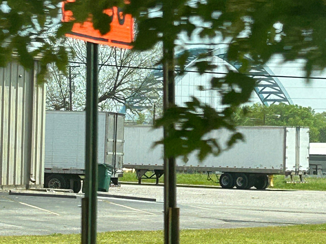 Shelby Rhinehart Bridge-South Pittsburg必去景点