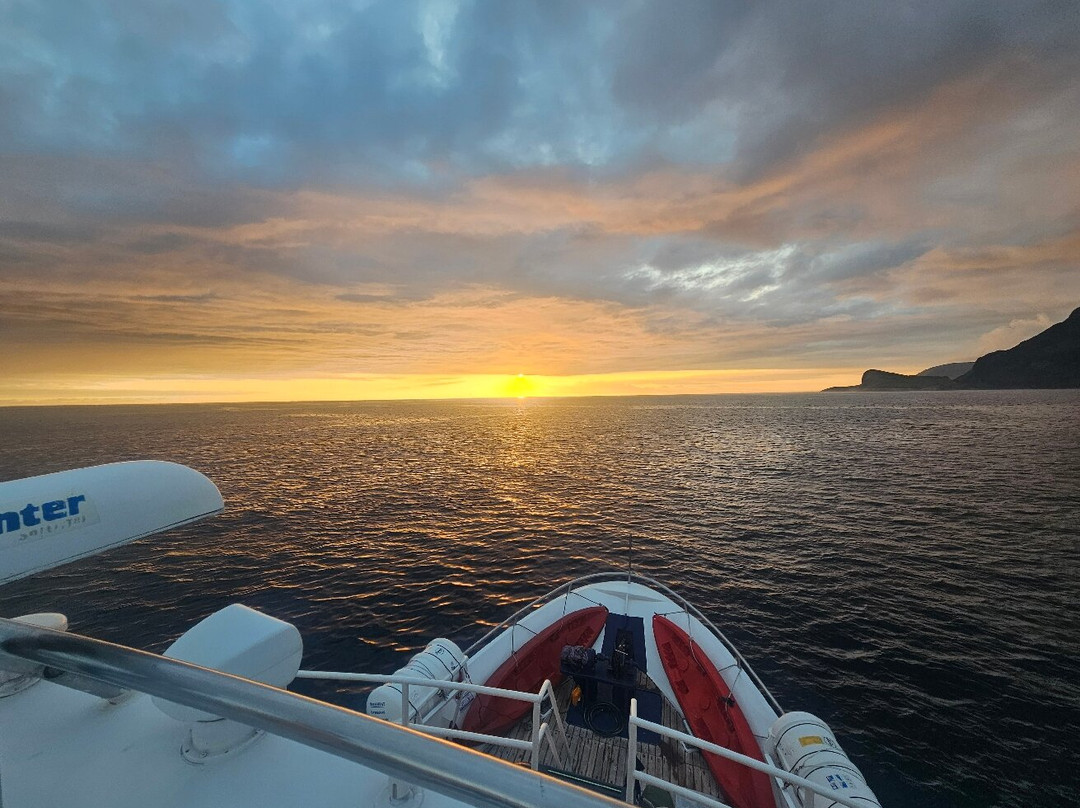 Monserrat Galapagos Cruises-阿约拉港必去景点