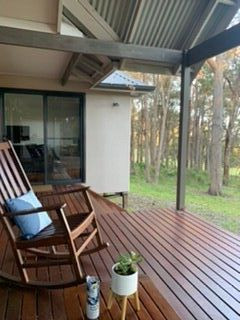 Chandeliers on Abbey主图