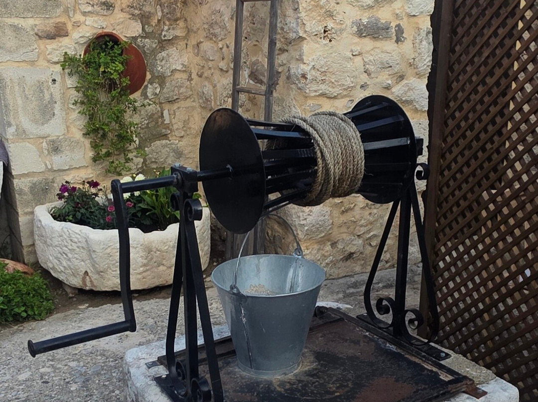 Maxis Traditional Cafe And Handmade Ceramic Shop-Gerani必去景点